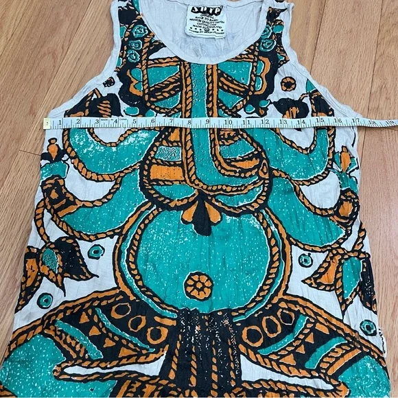 Sure Design Back To Basic Graphic Tank Top - Picture 7 of 7